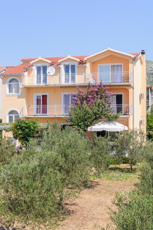 Apartments Grgic Trogir Eksteriør bilde