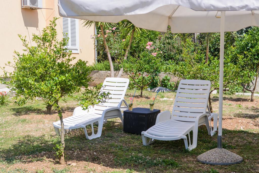 Apartments Grgic Trogir Eksteriør bilde