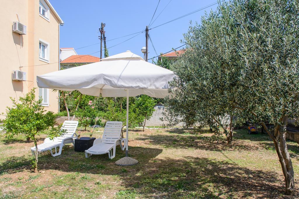 Apartments Grgic Trogir Eksteriør bilde