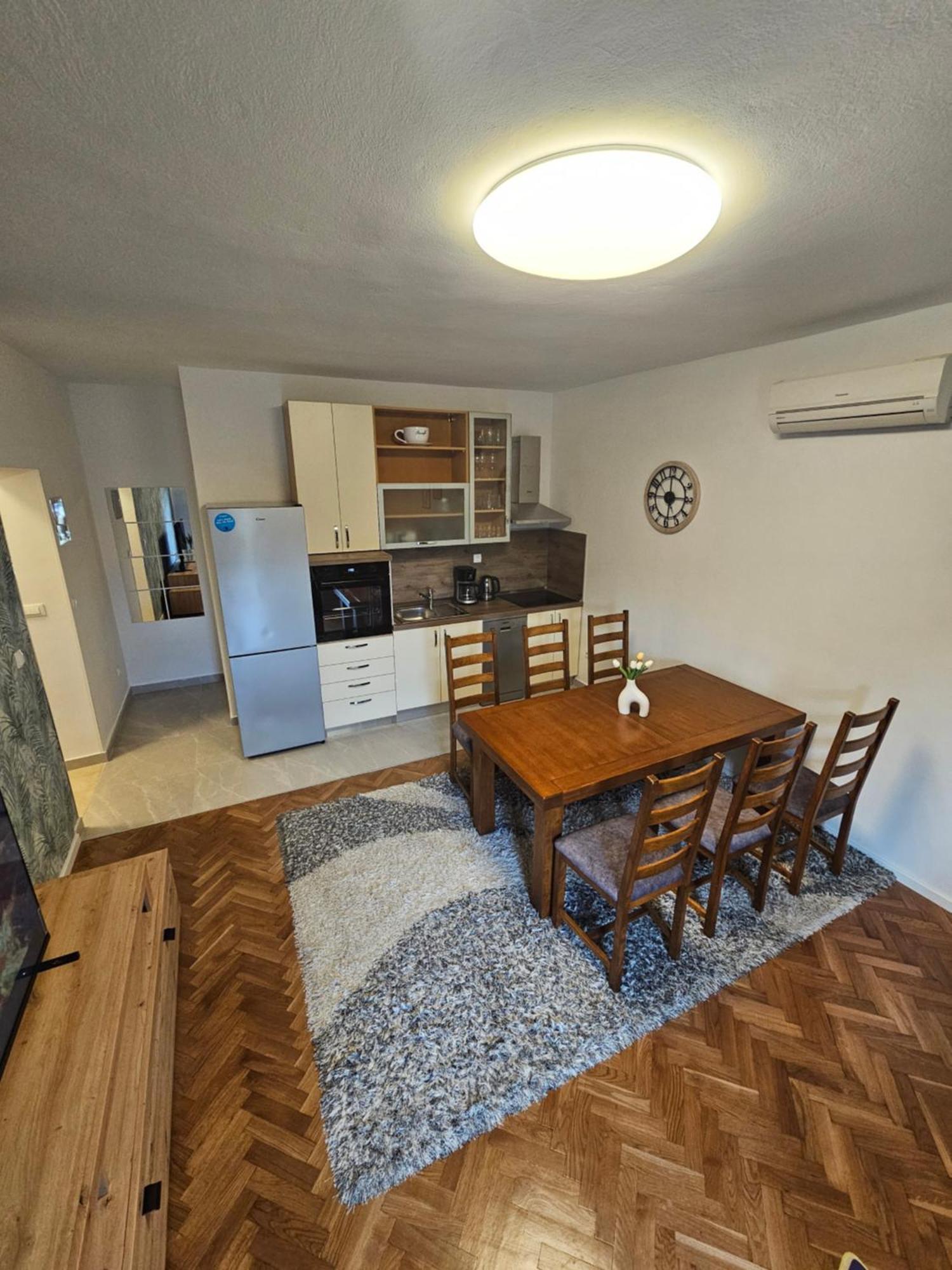 Apartments Grgic Trogir Eksteriør bilde