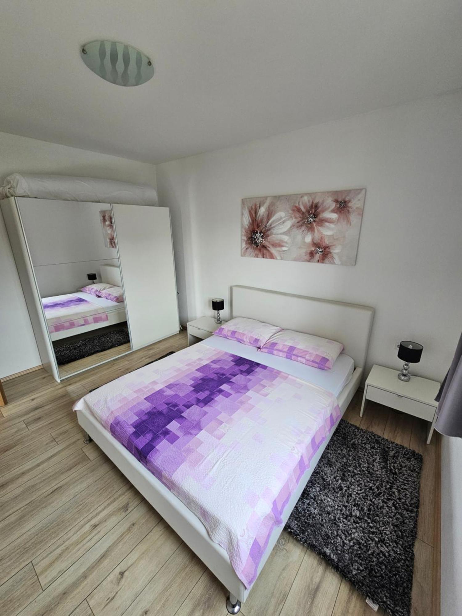 Apartments Grgic Trogir Eksteriør bilde