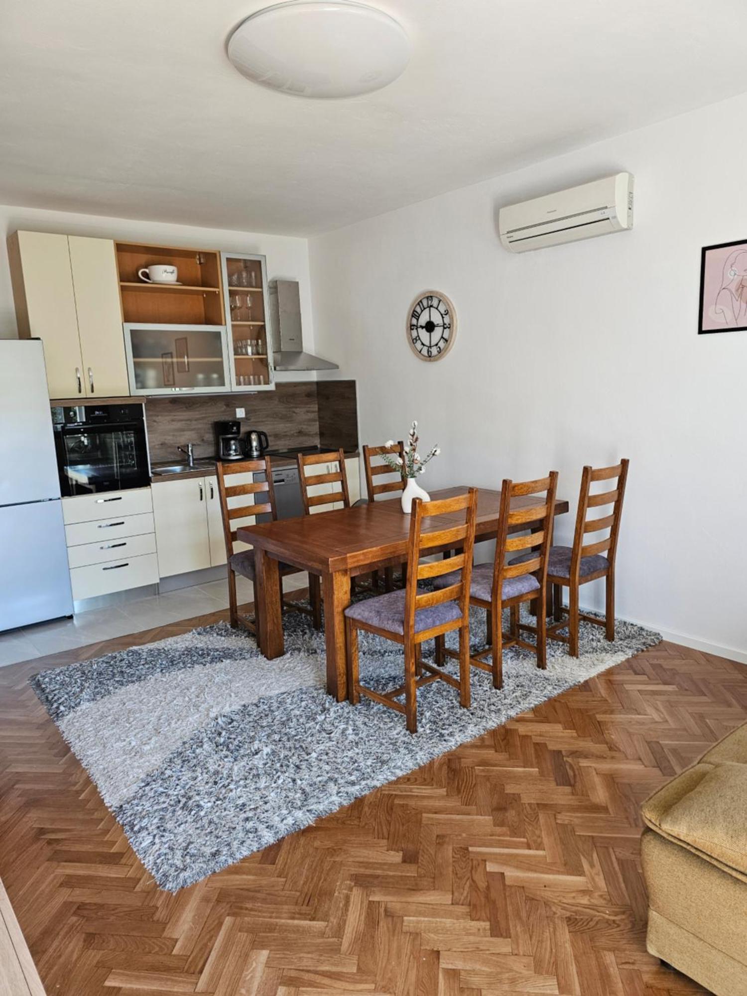 Apartments Grgic Trogir Eksteriør bilde