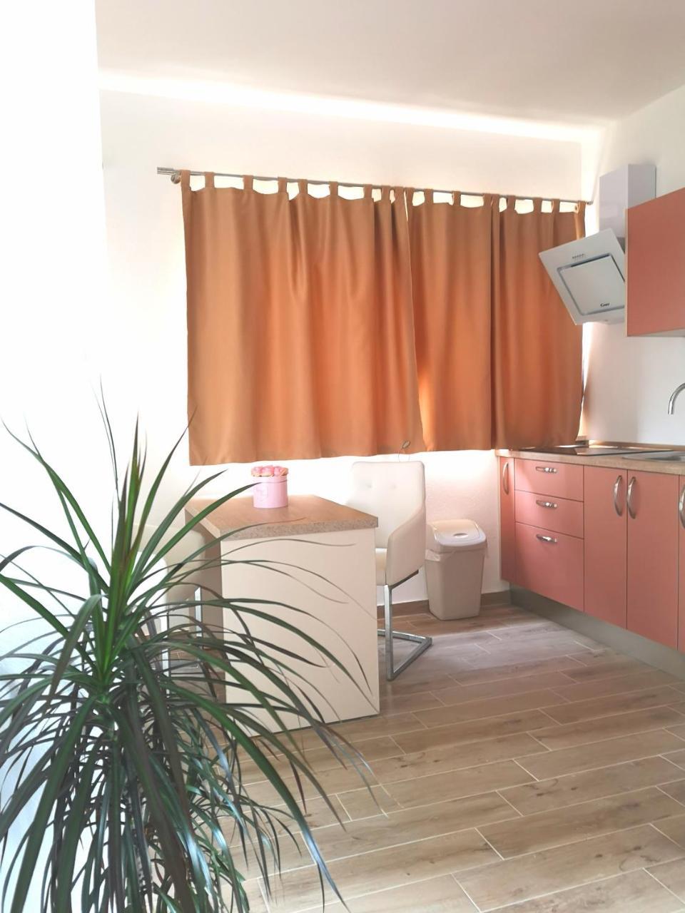 Apartments Grgic Trogir Eksteriør bilde