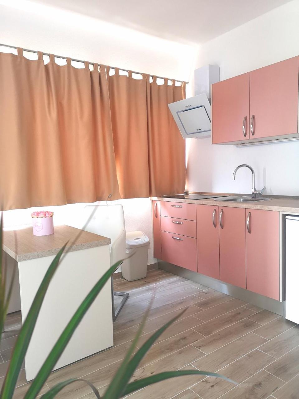 Apartments Grgic Trogir Eksteriør bilde